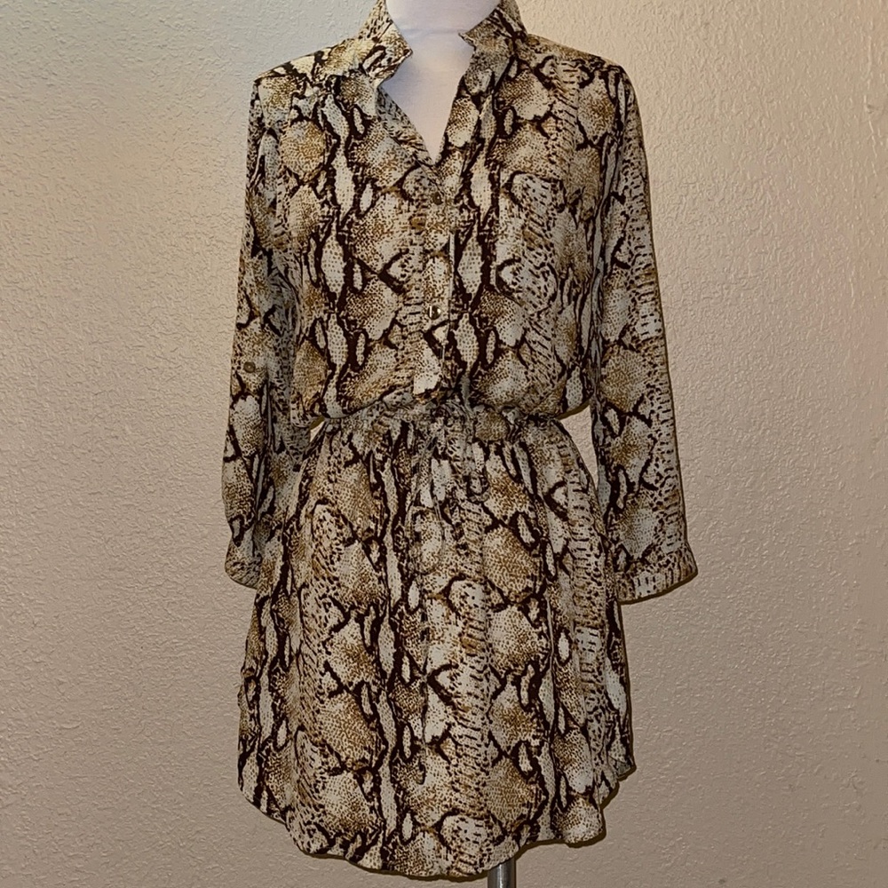 Short dress
